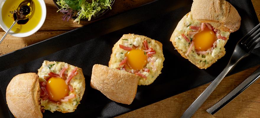 Pain cocotte aux allumettes et aux herbes