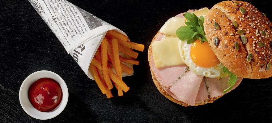 Hamburger au rôti de porc poivre et origan